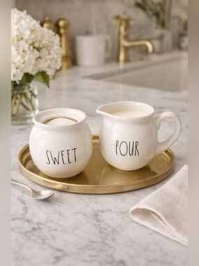 Rae Dunn sweet & pour set